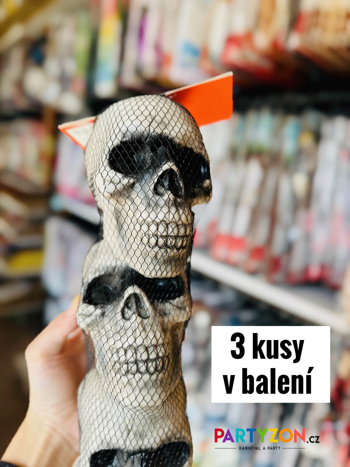 plastove lebky dekorace halloween